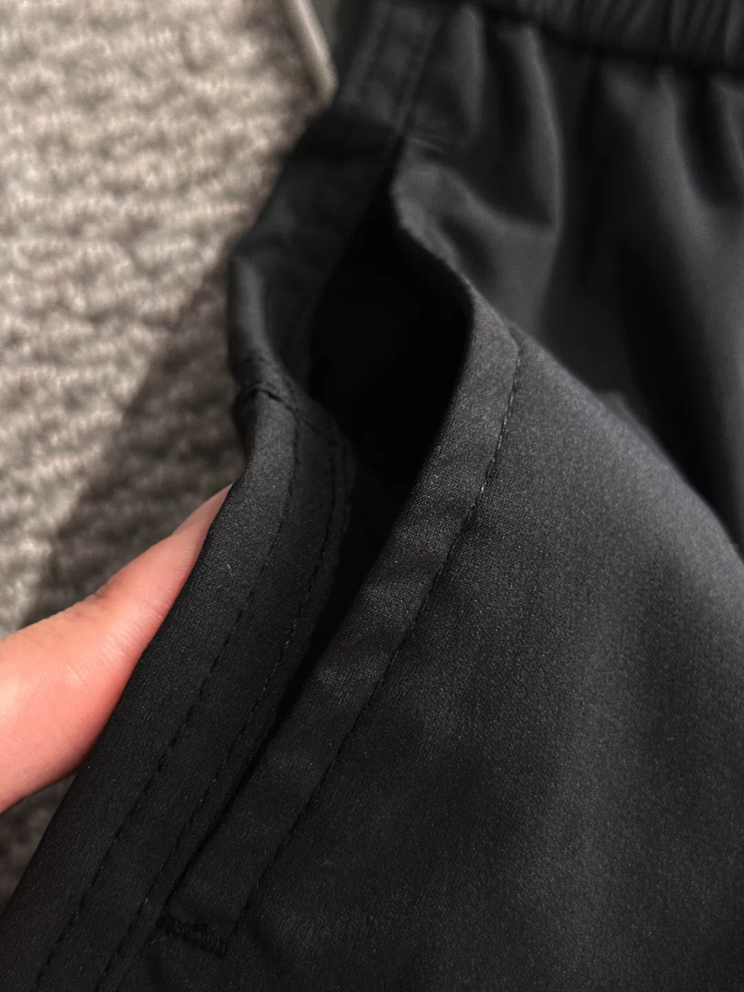 🅿️330 next day shipping, high-end goods, Stone Island 2025 spring and summer new elastic band casual shorts, counter-customized fabrics, high breathability and comfort, impeccable details, brand element design concept, reflecting high quality. It feels delicate and soft! It presents a casual cut and the upper body shape is great! Size: M-4XL